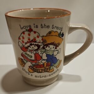 STRAWBERRY SHORTCAKE MUG/ CUP "LIFE IS THE TREAT THAT'S EXTRA SWEET."
